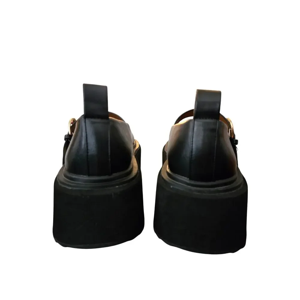 Zara dark feminine